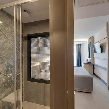 Hotel Signature Blue 5*