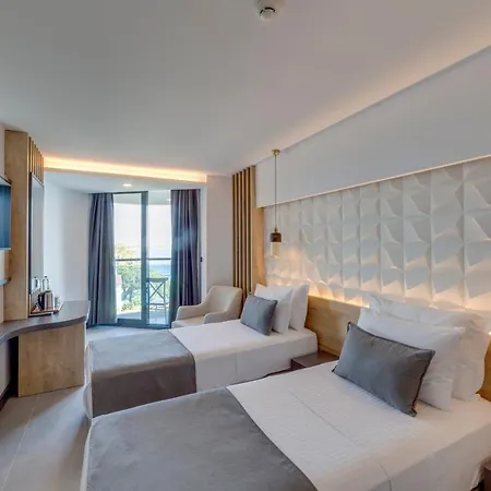 Signature Blue Hotel