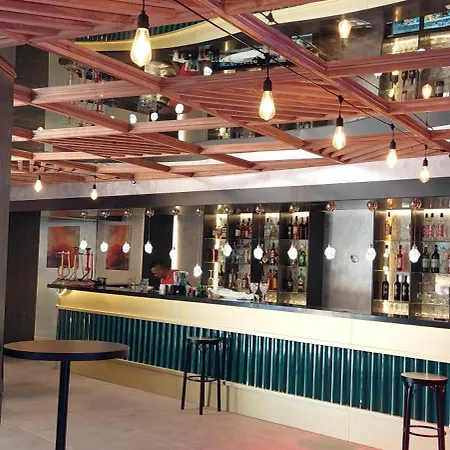 Signature Blue Hotel