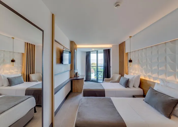 Signature Blue Szálloda 5*