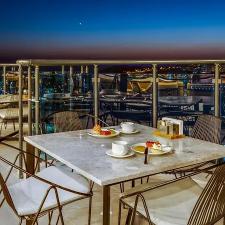 Otel Signature Blue 5*