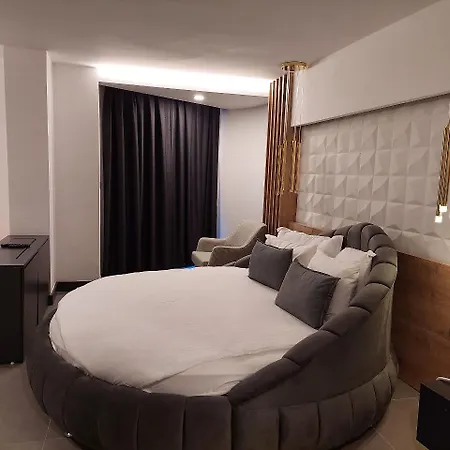 Signature Blue Hotel