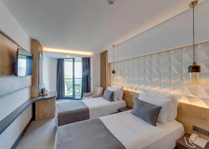 Signature Blue Hotel