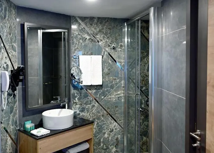 Signature Blue Hotel