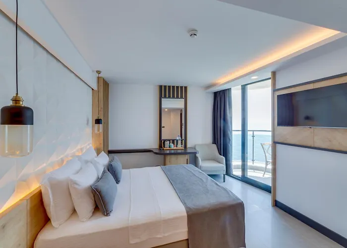 Signature Blue Hotel